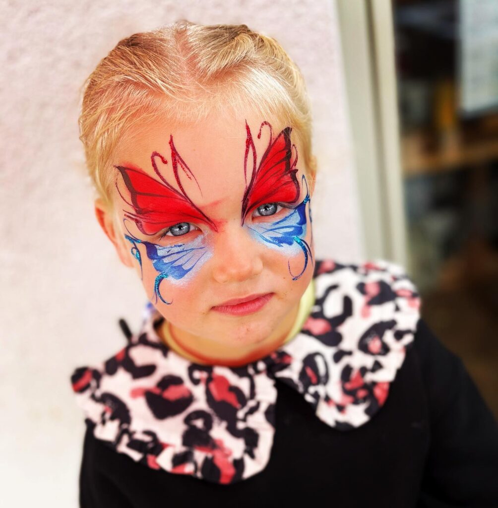 Children'face painting 